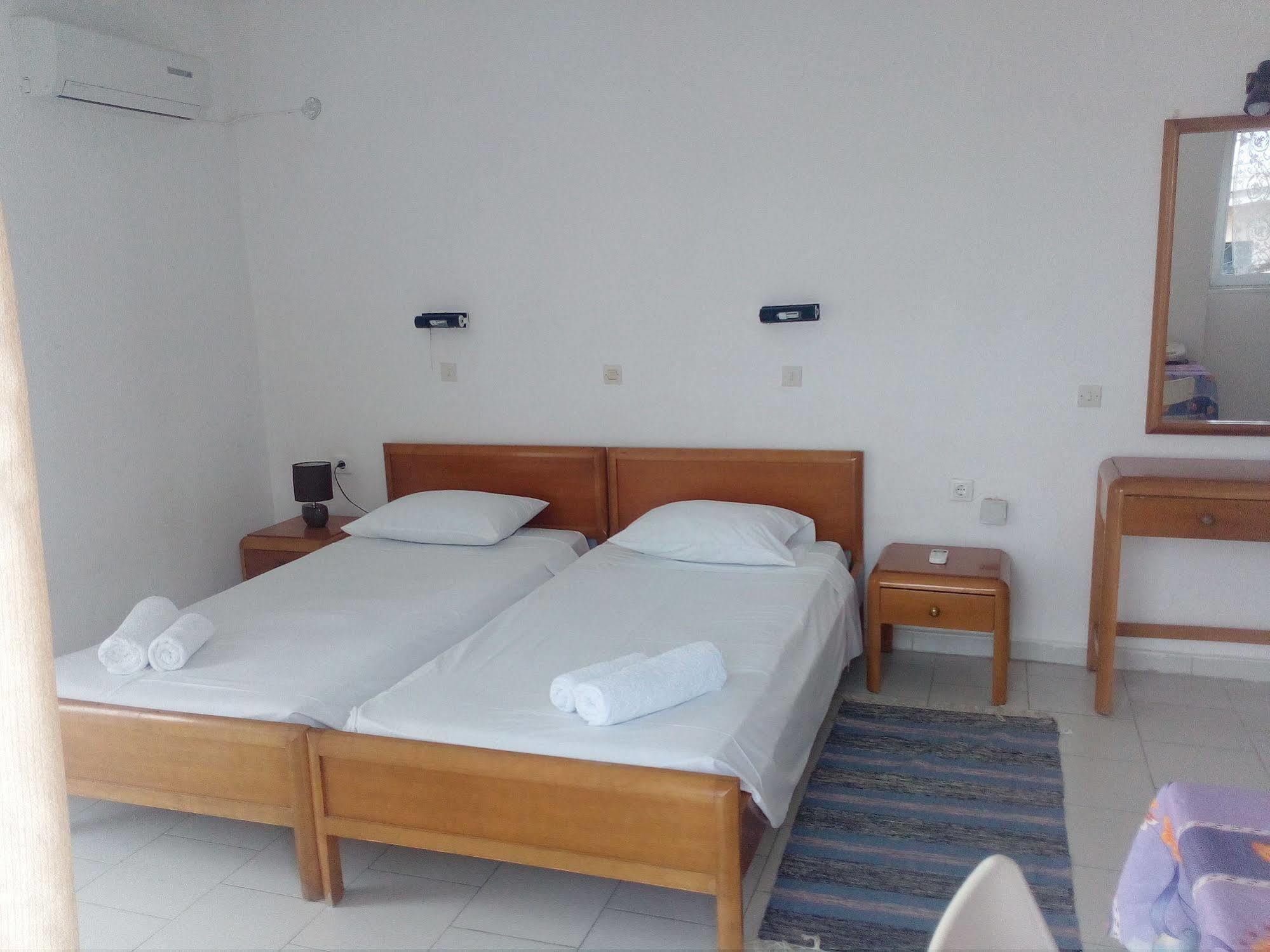 Pantheon Apartments 科斯镇 外观 照片